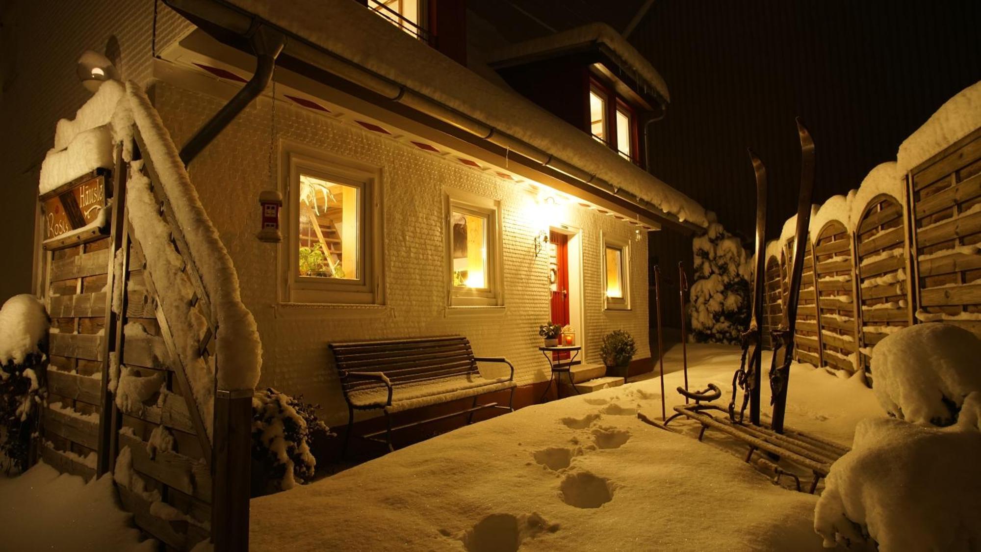 Rosi'S Haeusle Schwarzwald / Terasse Mit Garten Fluorn-Winzeln ภายนอก รูปภาพ